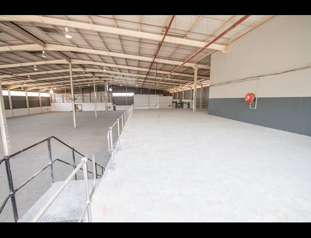 5,410M² WAREHOUSE TO LET IN RANDJESPARK